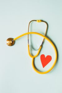 el ayuno ayuda a la salud cardiovascular